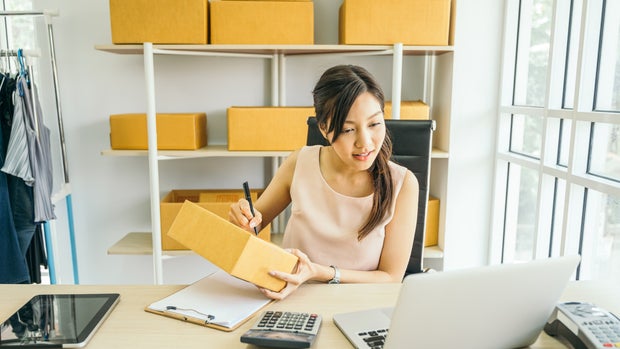 44 Profitable Ideas to Make Extra Money on the Side