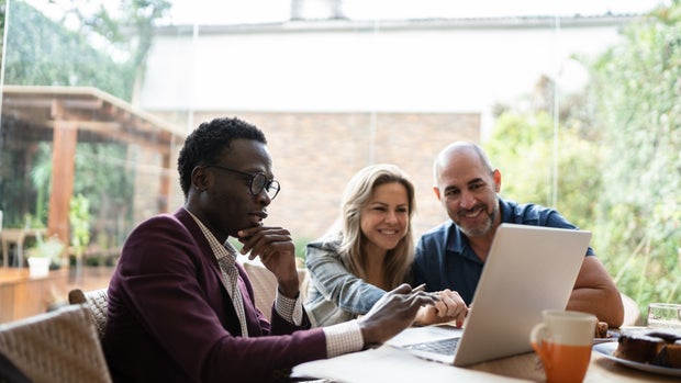 Why You Should Use a Wealth Management Service