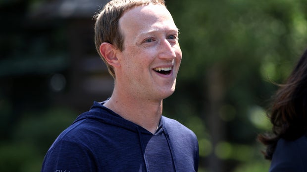 What's Behind Facebook's Historic Market Share Drop? A Number of Things.