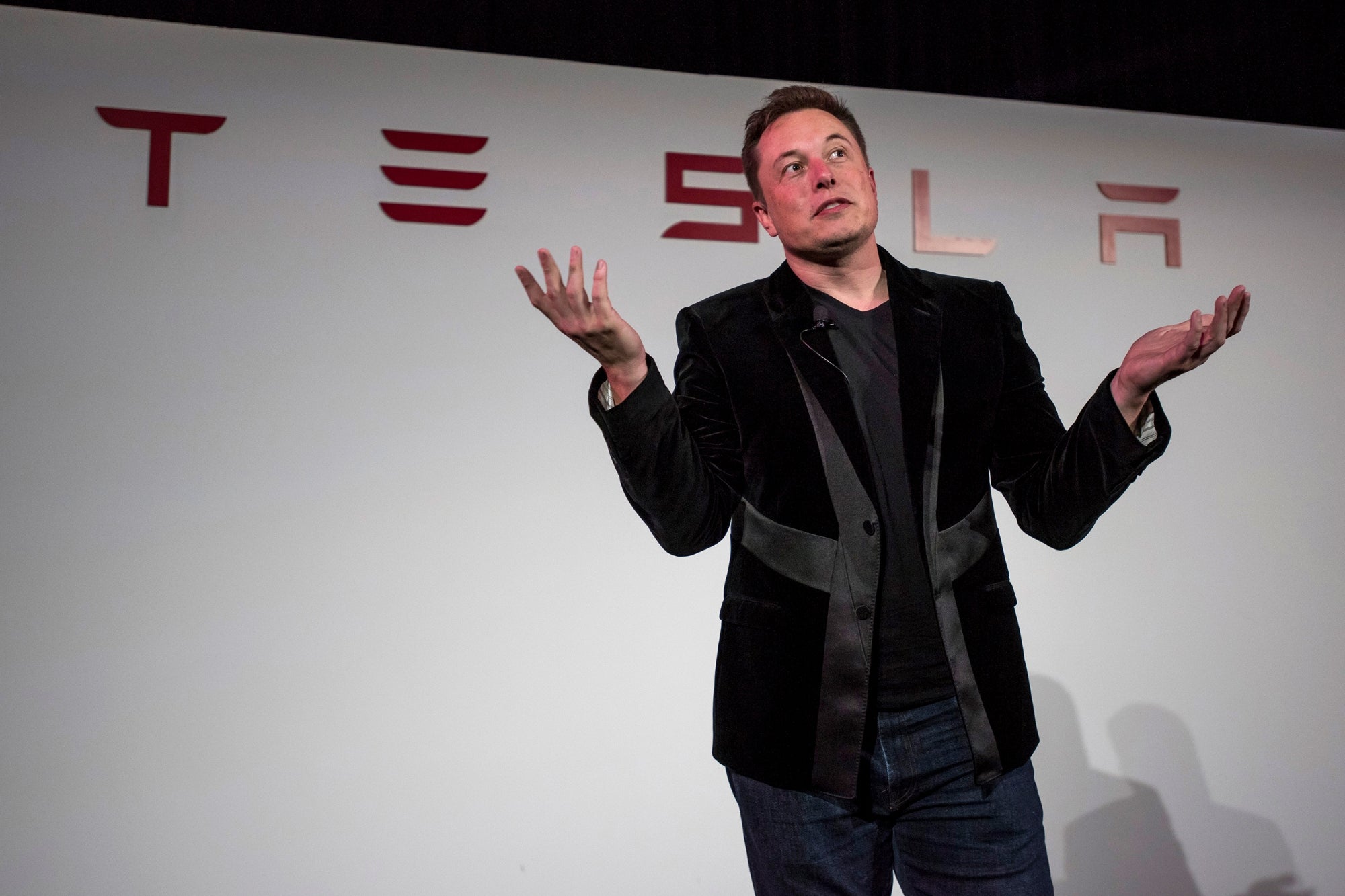 Elon Musk Says Fellow Billionaire Told Him 'Tesla Would Fail' 10 Years