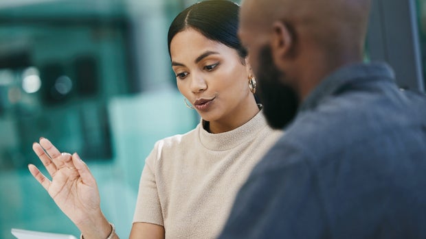 How to Position Yourself as the Go-To Expert in Your Niche