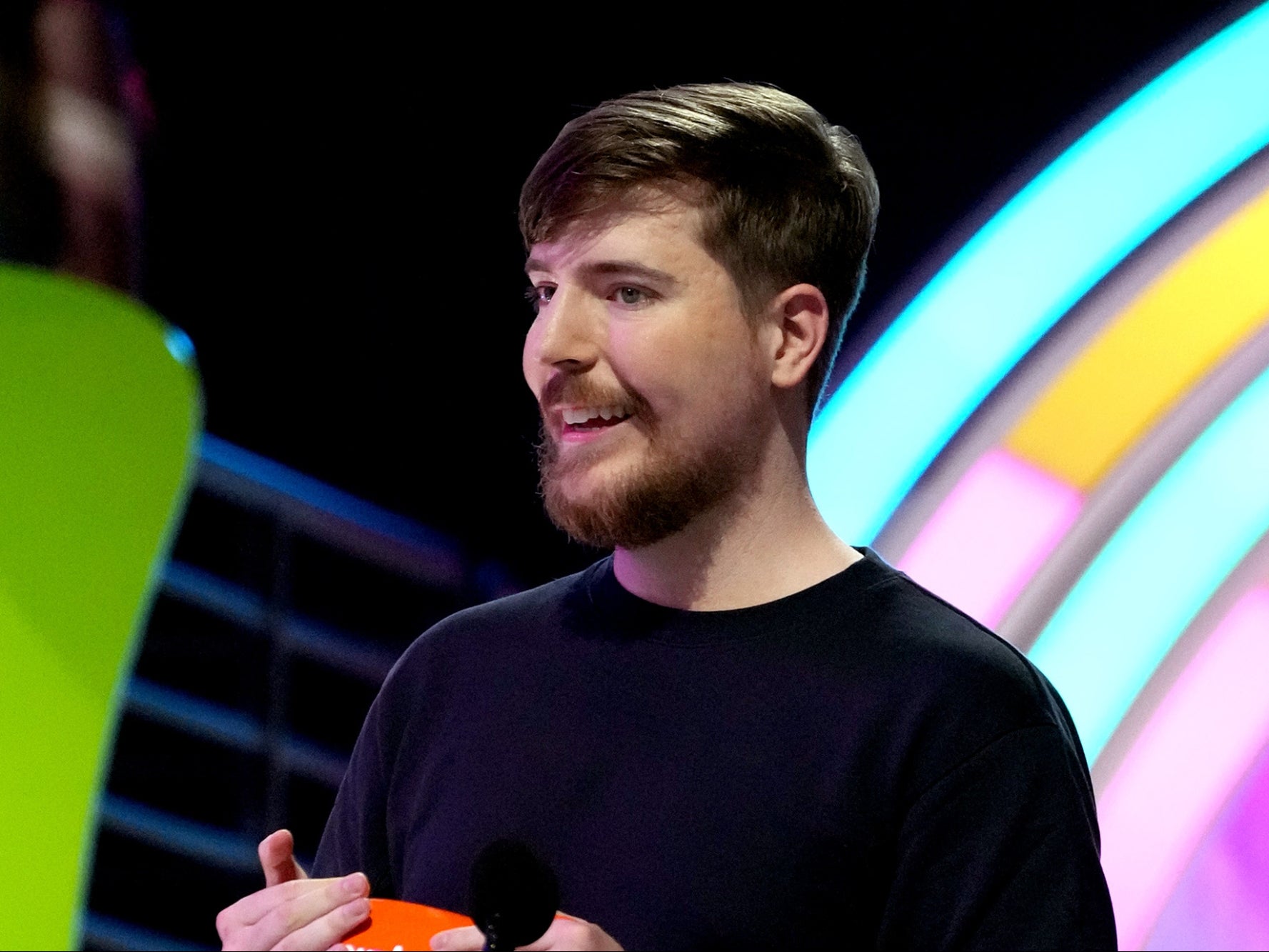 Mr Beast Porque Tiene Tanto Dinero Por qué doné $ 1.2 millones para pasar el rato con MrBeast