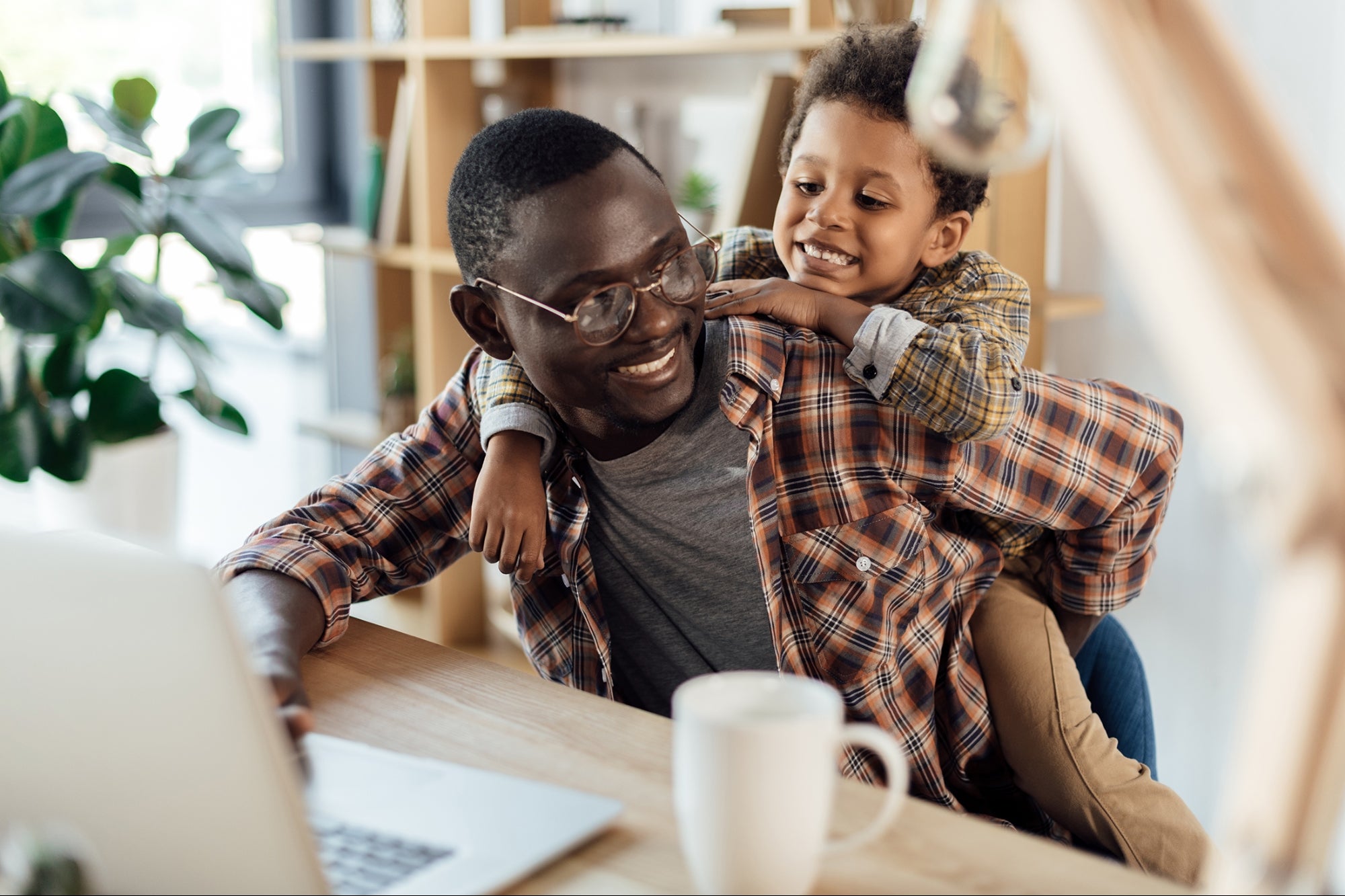 balance-full-time-work-and-family-using-these-5-tips-entrepreneur