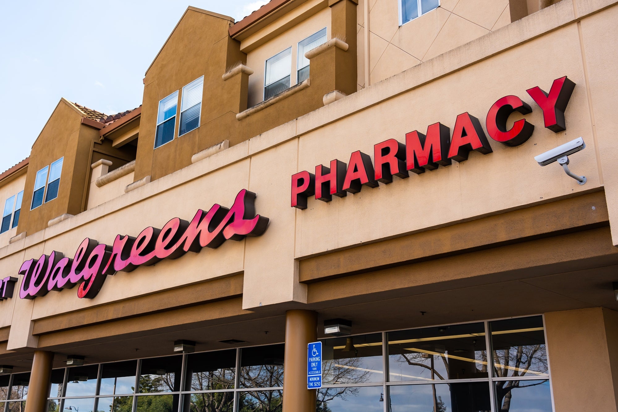 Is Walgreens Offering $75,000 Pharmacist Signing Bonuses? | Entrepreneur