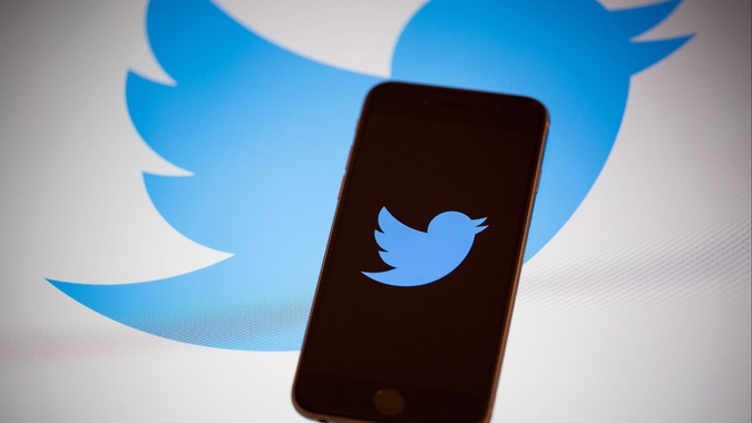 A Look at Twitter Full-Time Salaries 1 A Look at Twitter Full-Time Salaries