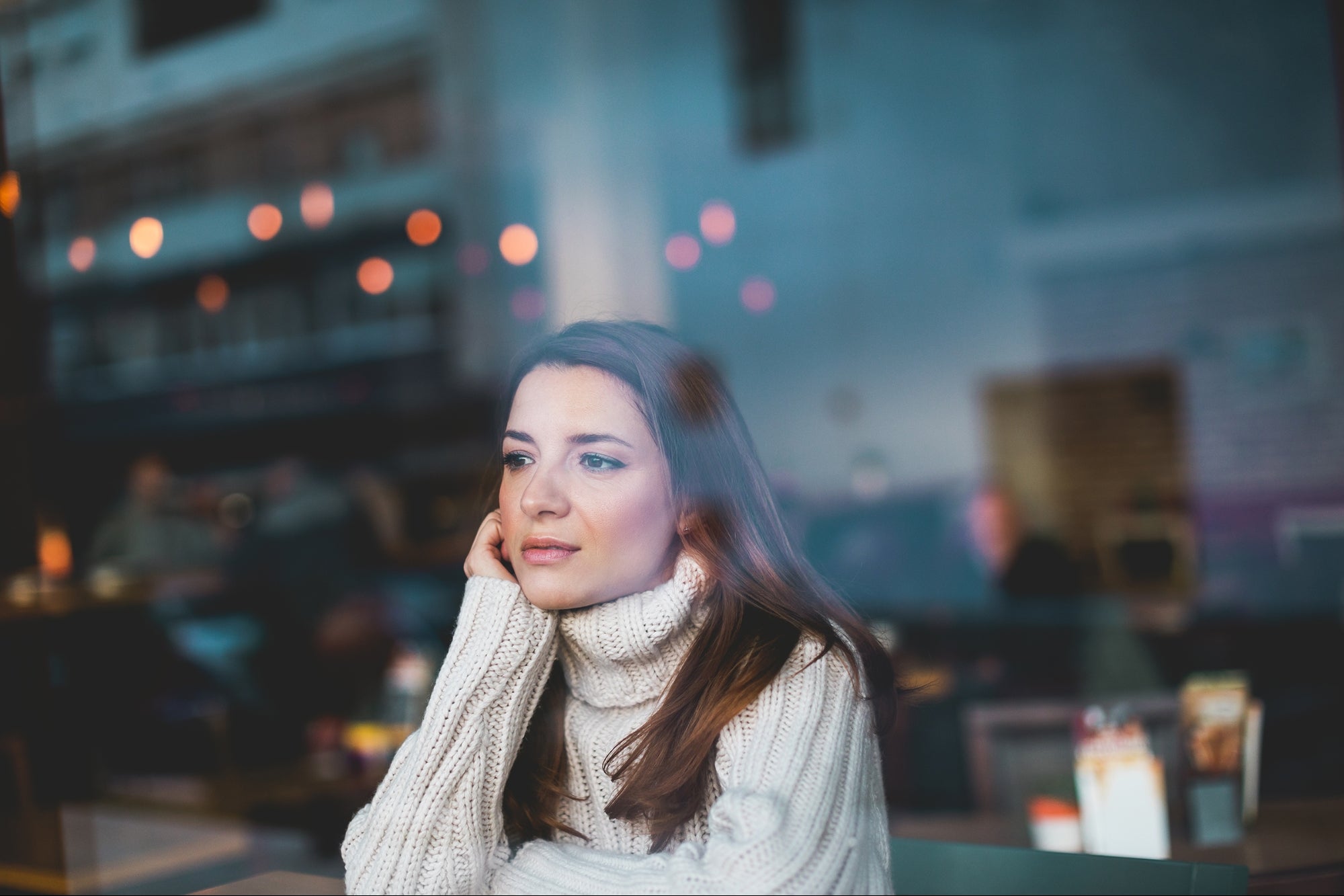 5 Tips for Coping and Understanding Holiday Loneliness | Entrepreneur