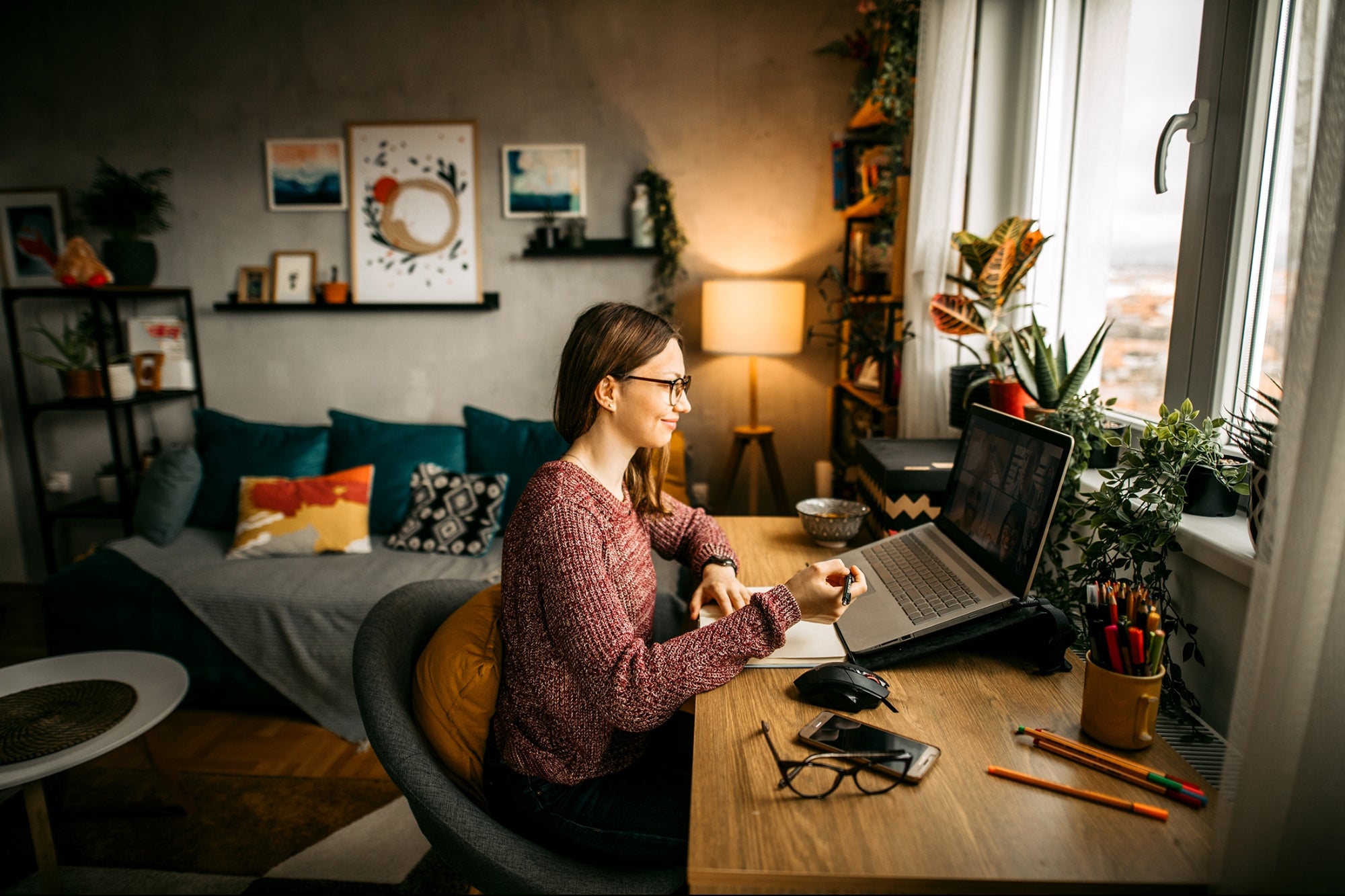 Anyone Can Start a Passive Income Side Hustle For Easy Money — But Only If You Know These 5 Essential Tips First. Anyone Can Start a Passive Income Side Hustle For Easy Money — But Only If You Know These 5 Essential Tips First.