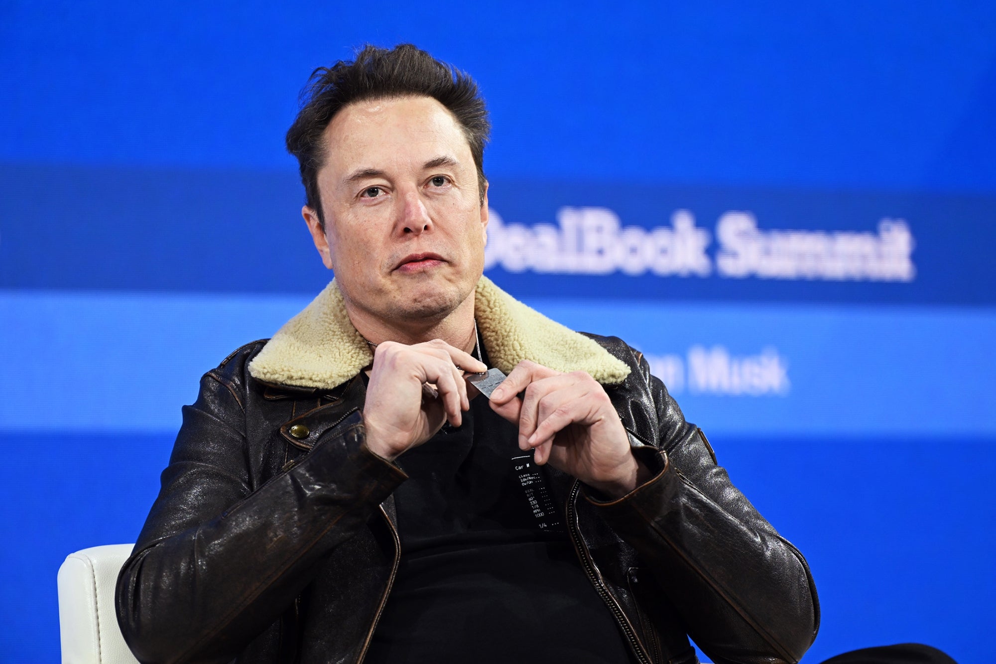 Elon Musk cumple su promesa y convierte a Grok en un modelo de IA de ...