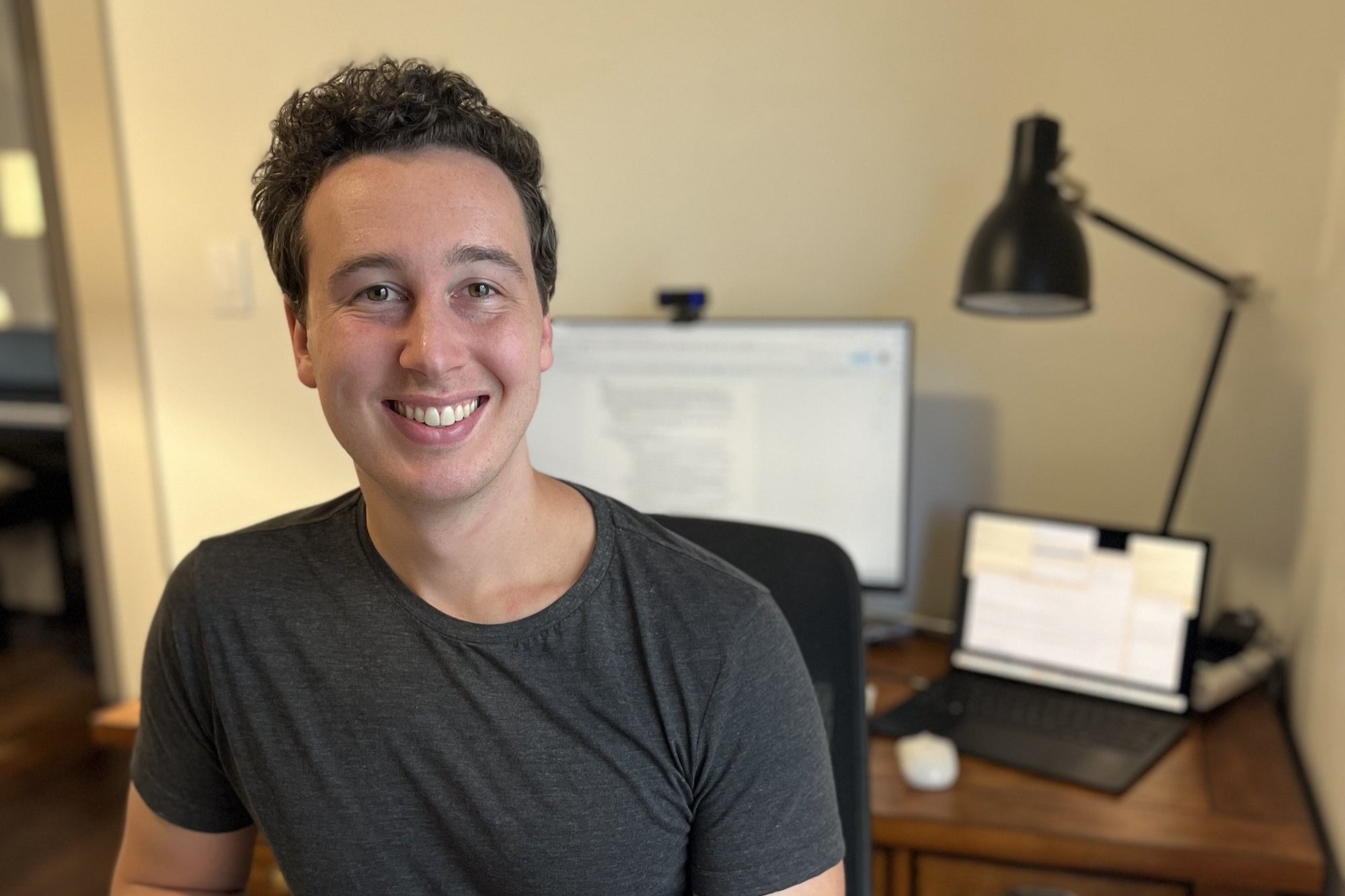 I Took My Side Hustle Full-Time and Made $222,000 Last Year. Here’s How — and Why Sometimes I Work Just 10 Hours a Week.