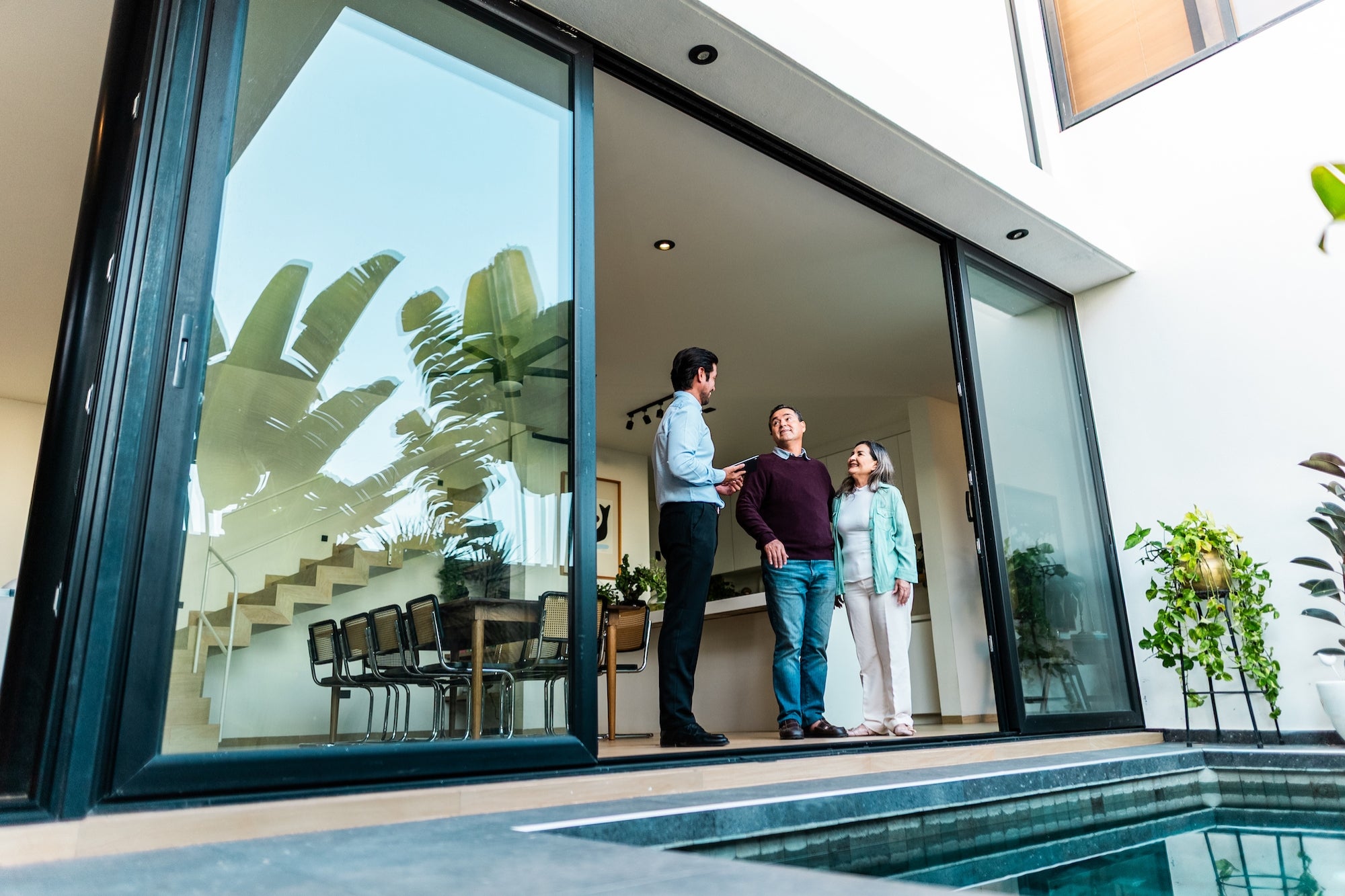 The Real Estate Market Is a Nightmare Right Now