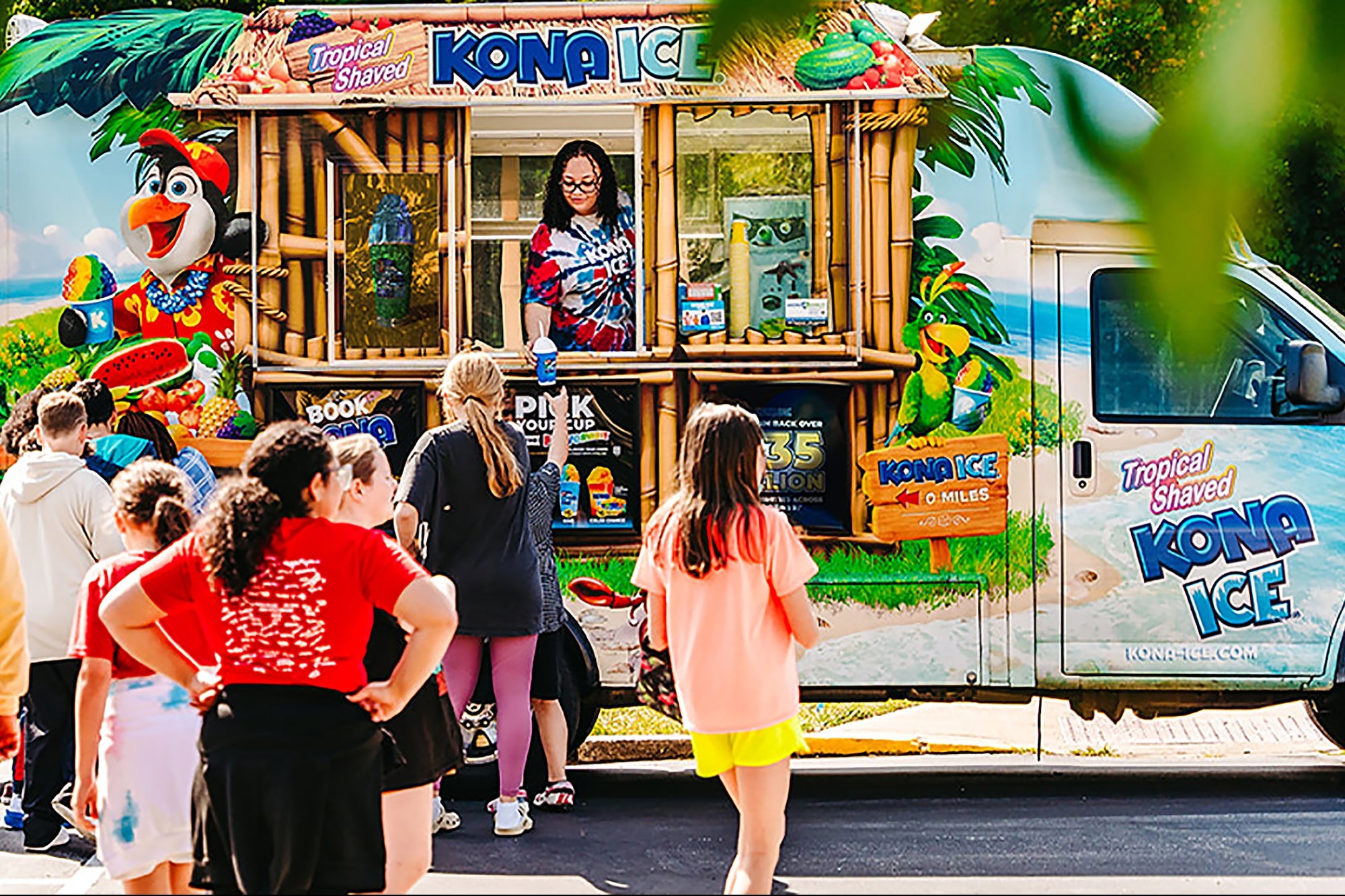 How This Founder Went From Side Hustle to 2,200 Franchises | Entrepreneur
