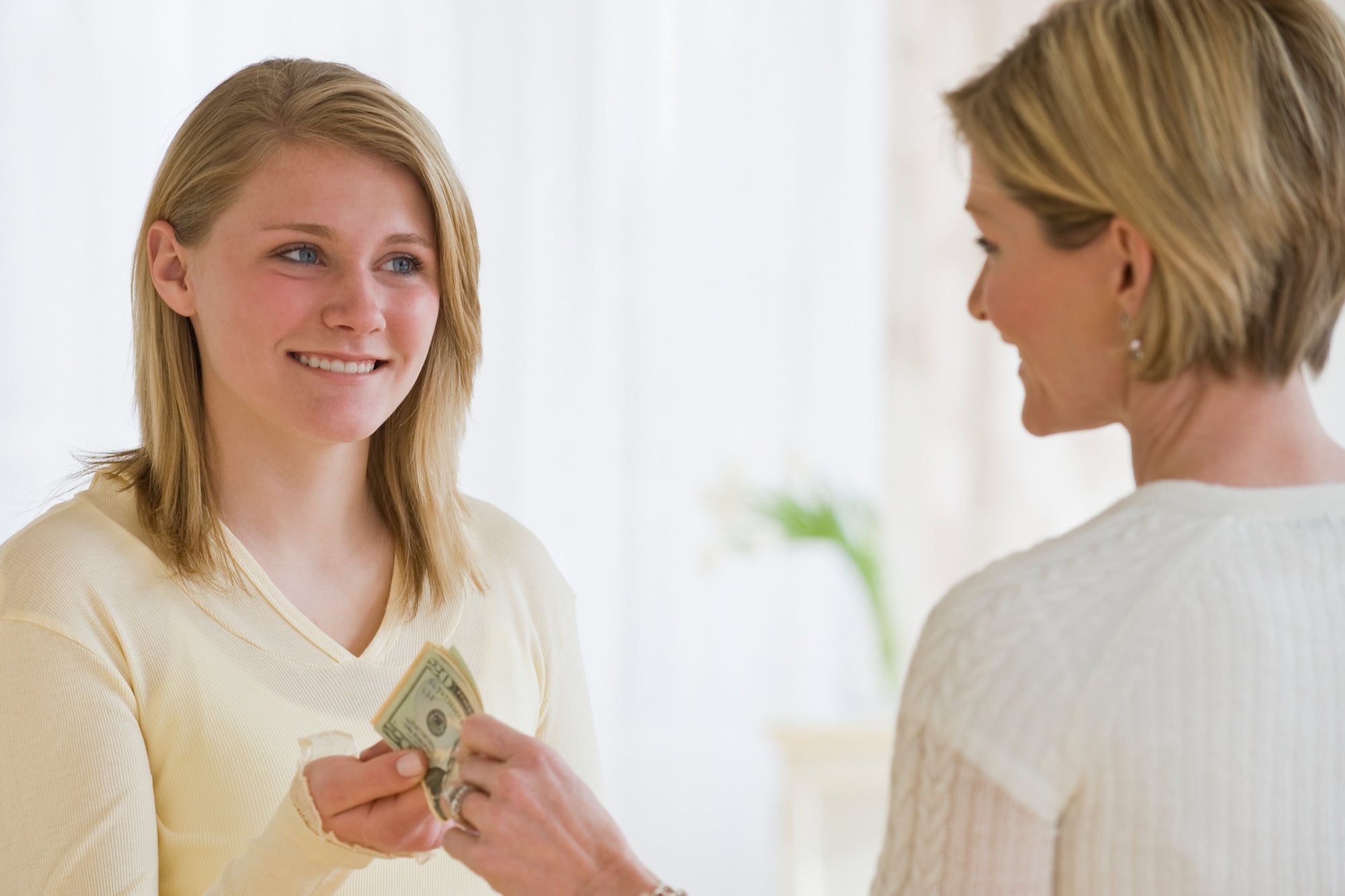 U.S. Parents Charge Kids Interest on Loans. Here's How Much. | Entrepreneur