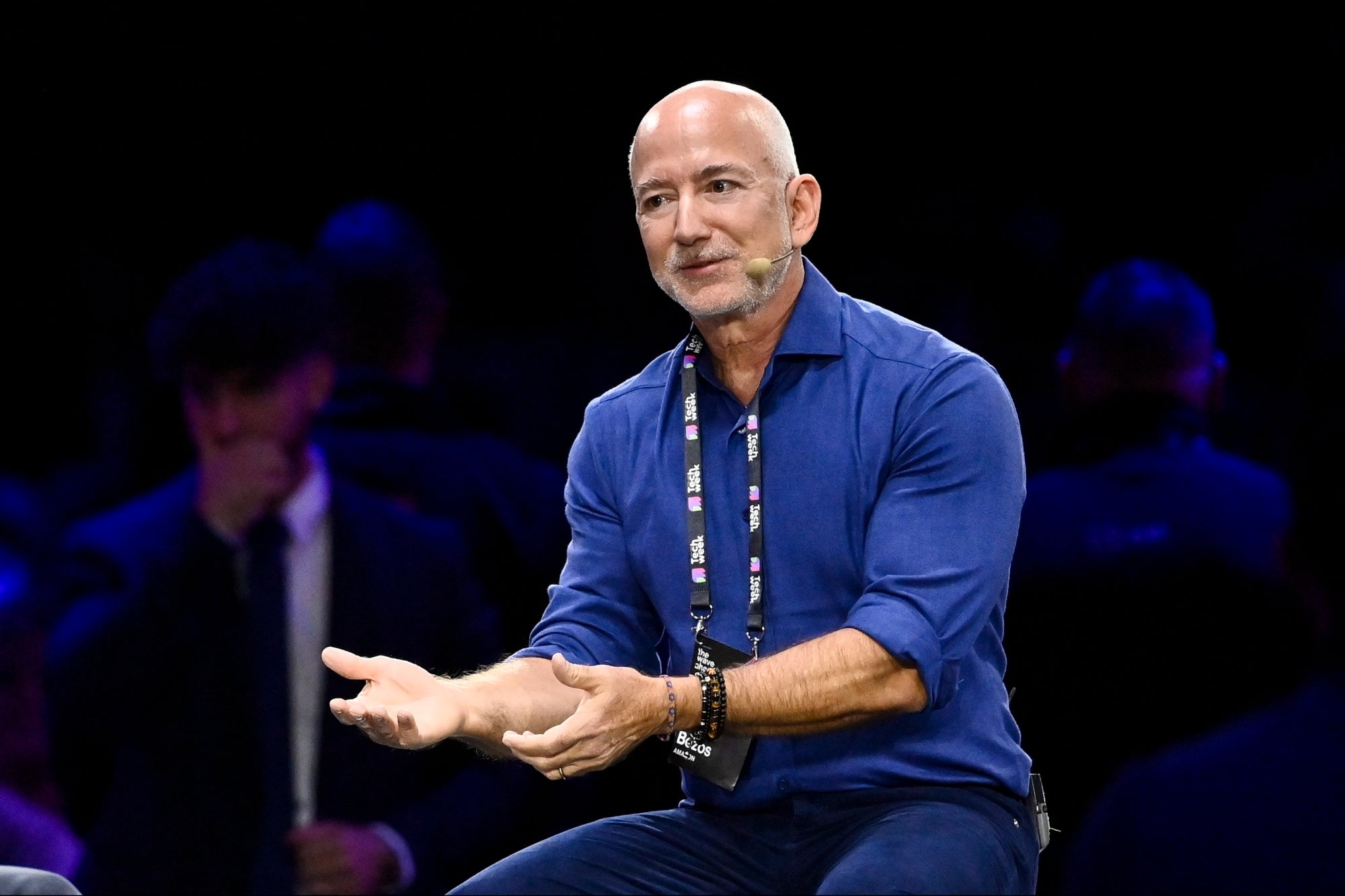 Jeff Bezos Explains Why the AI Bubble Exists, and What's Going to Happen When It Bursts