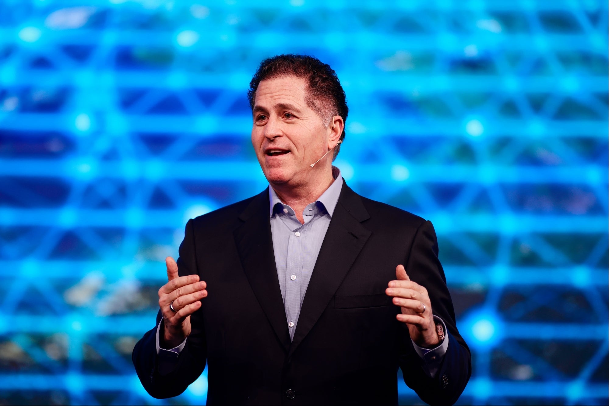 Michael Dell Encourages Leaders to ‘Make a Crisis’ — Even If There Isn’t One Already. Here’s Why.