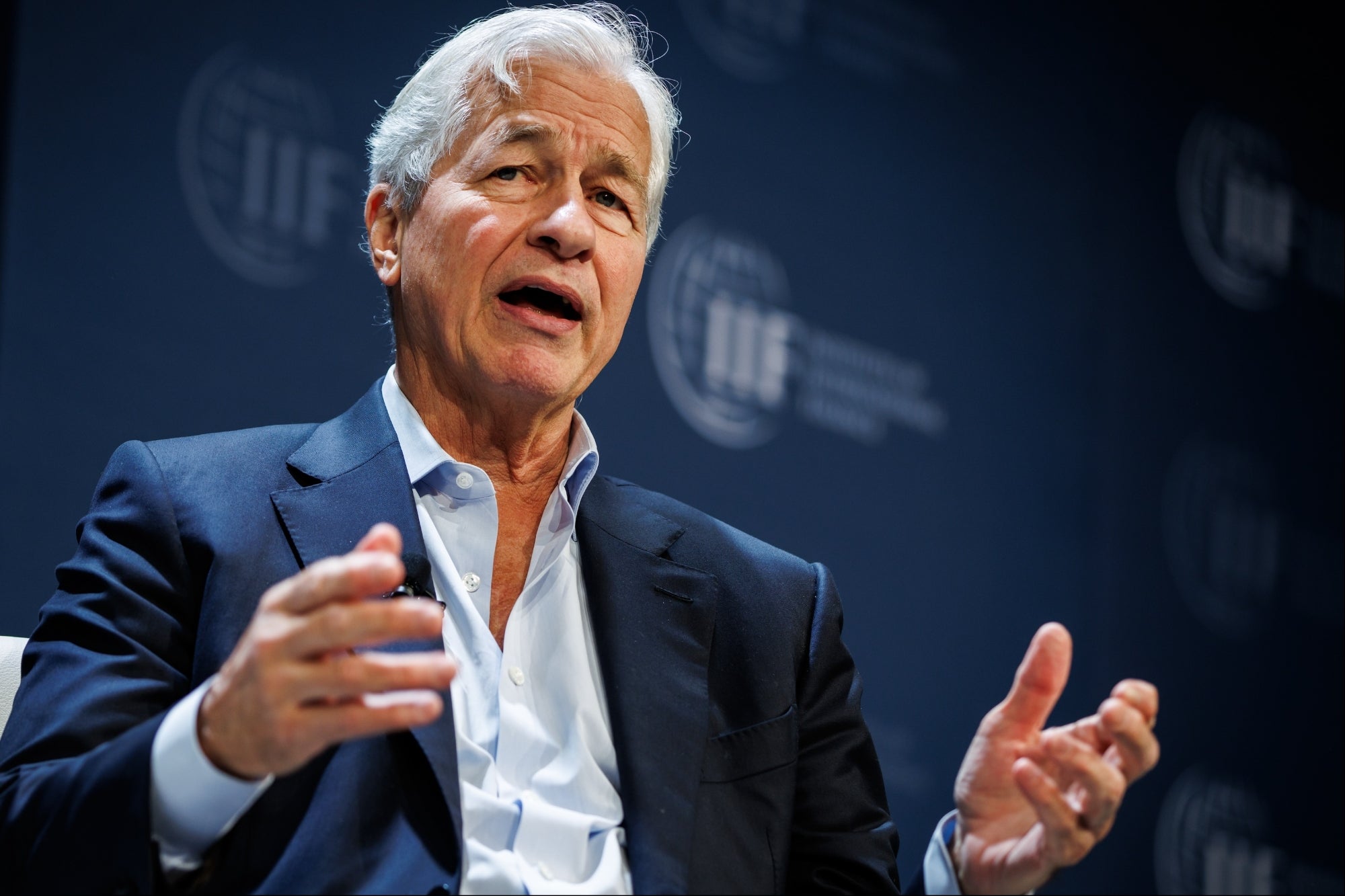 Jamie Dimon Avoids This ‘Disrespectful’ Habit During the Work Day