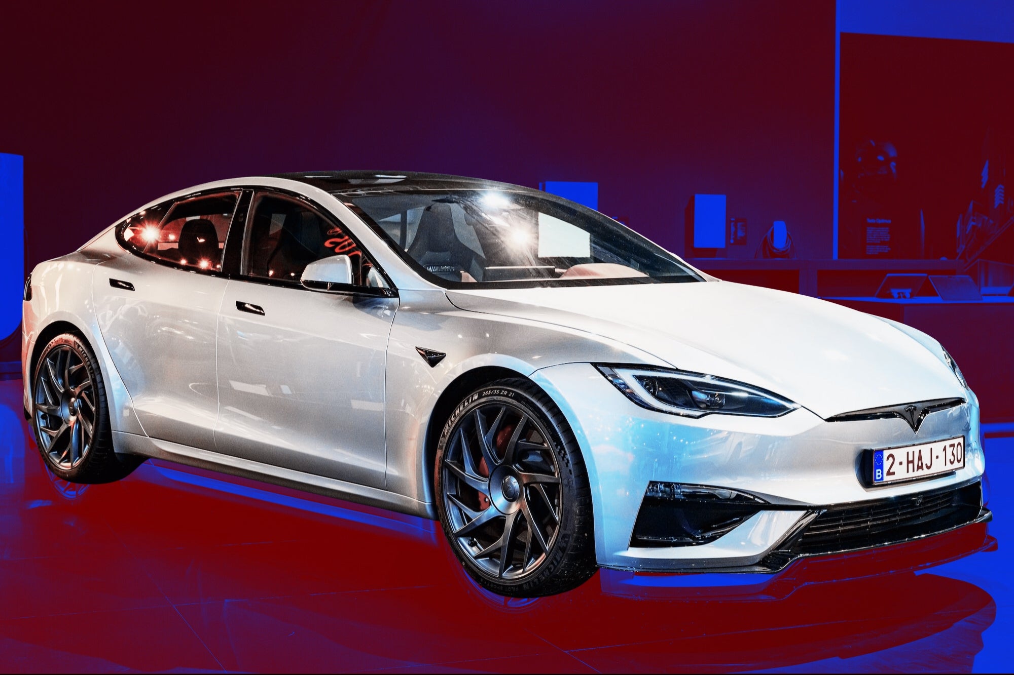 Elon Musk Announces Tesla Will Stop Making Its Model S and X and Will Build Humanoid Robots Instead