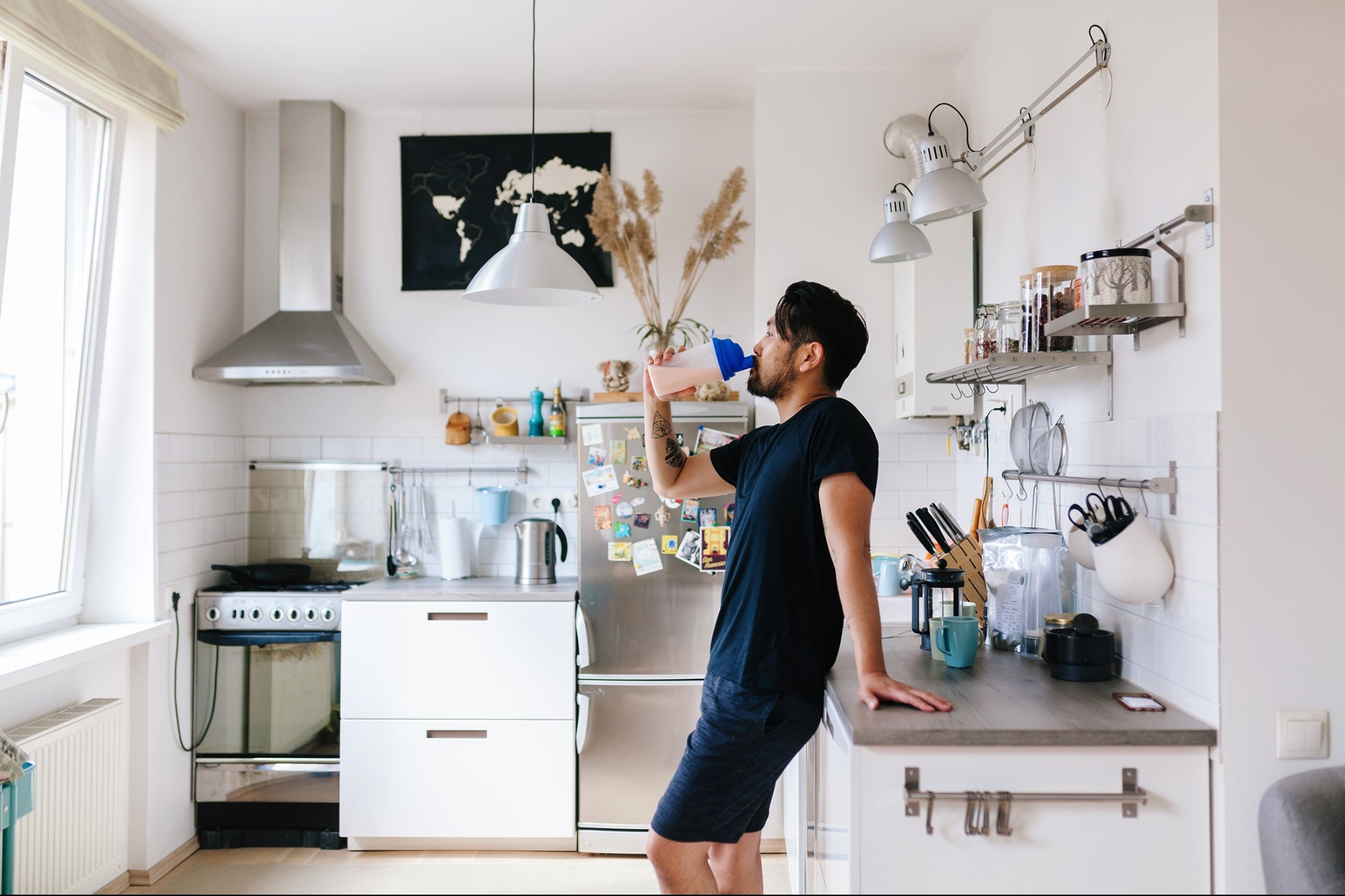 Why the Same Diet That Worked in Your 30s Is Failing You After 40