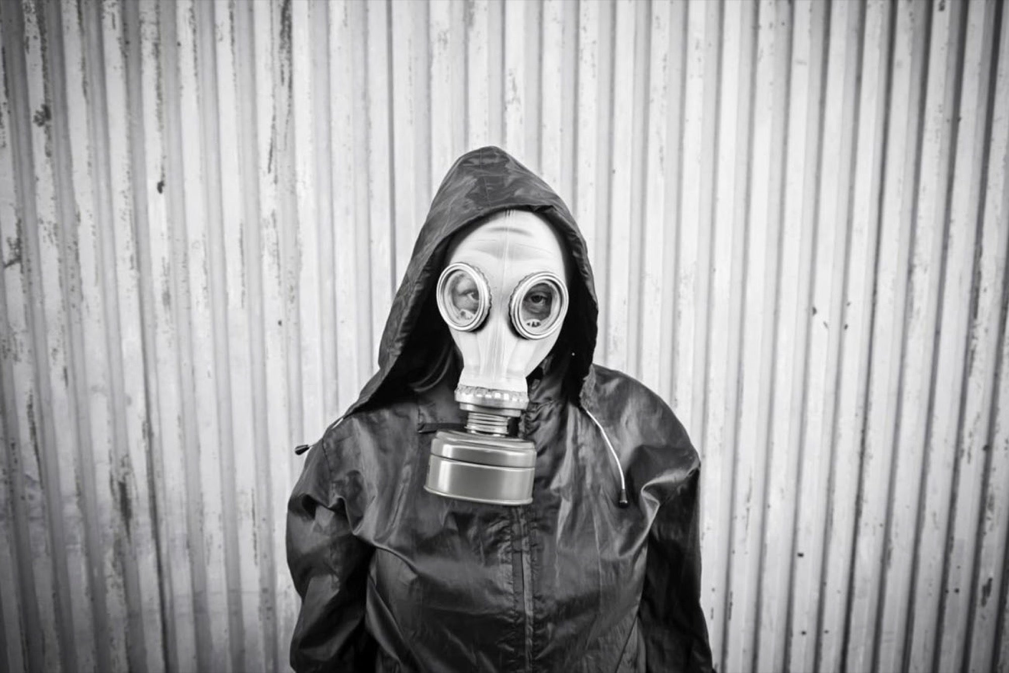 противогаз ученого. противогаз ученого. человек в защитном костюме. химик ядерщик. A.