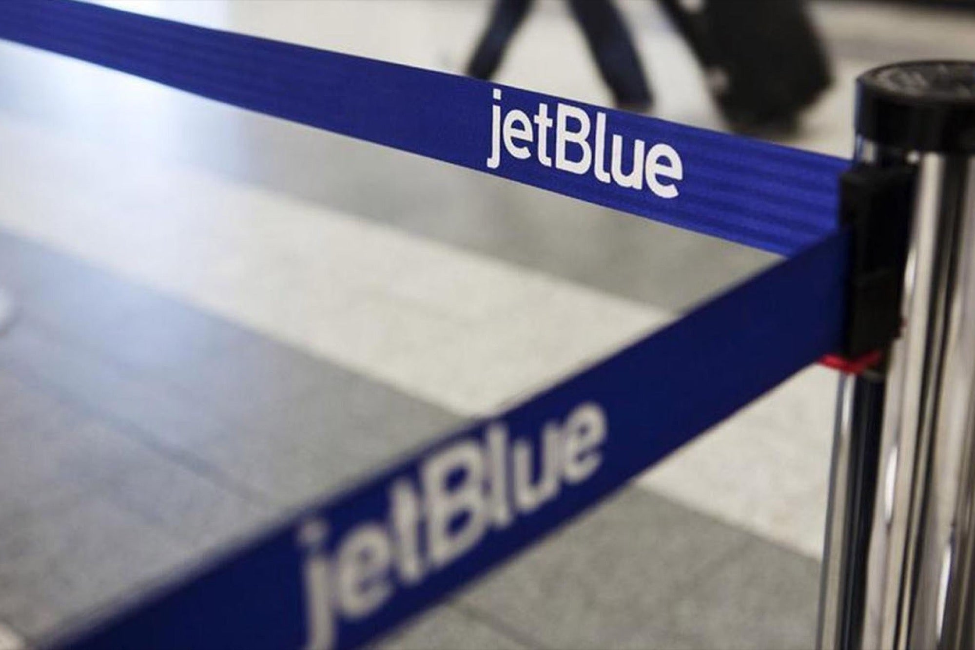 JetBlue to Charge for Checked Bags in New Fare Class Entrepreneur