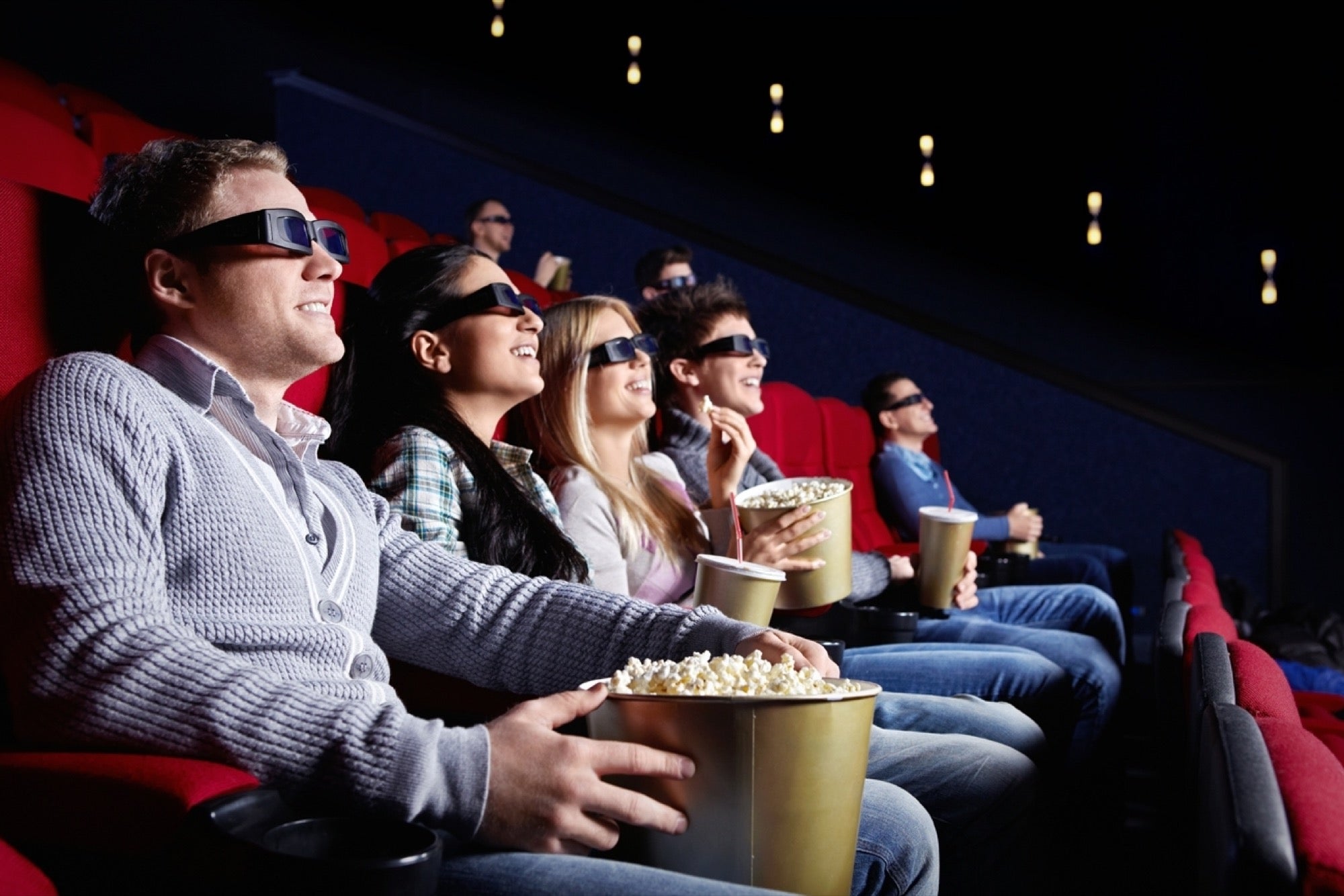 10 Apps to Watch Movies Together with Friends Remotely