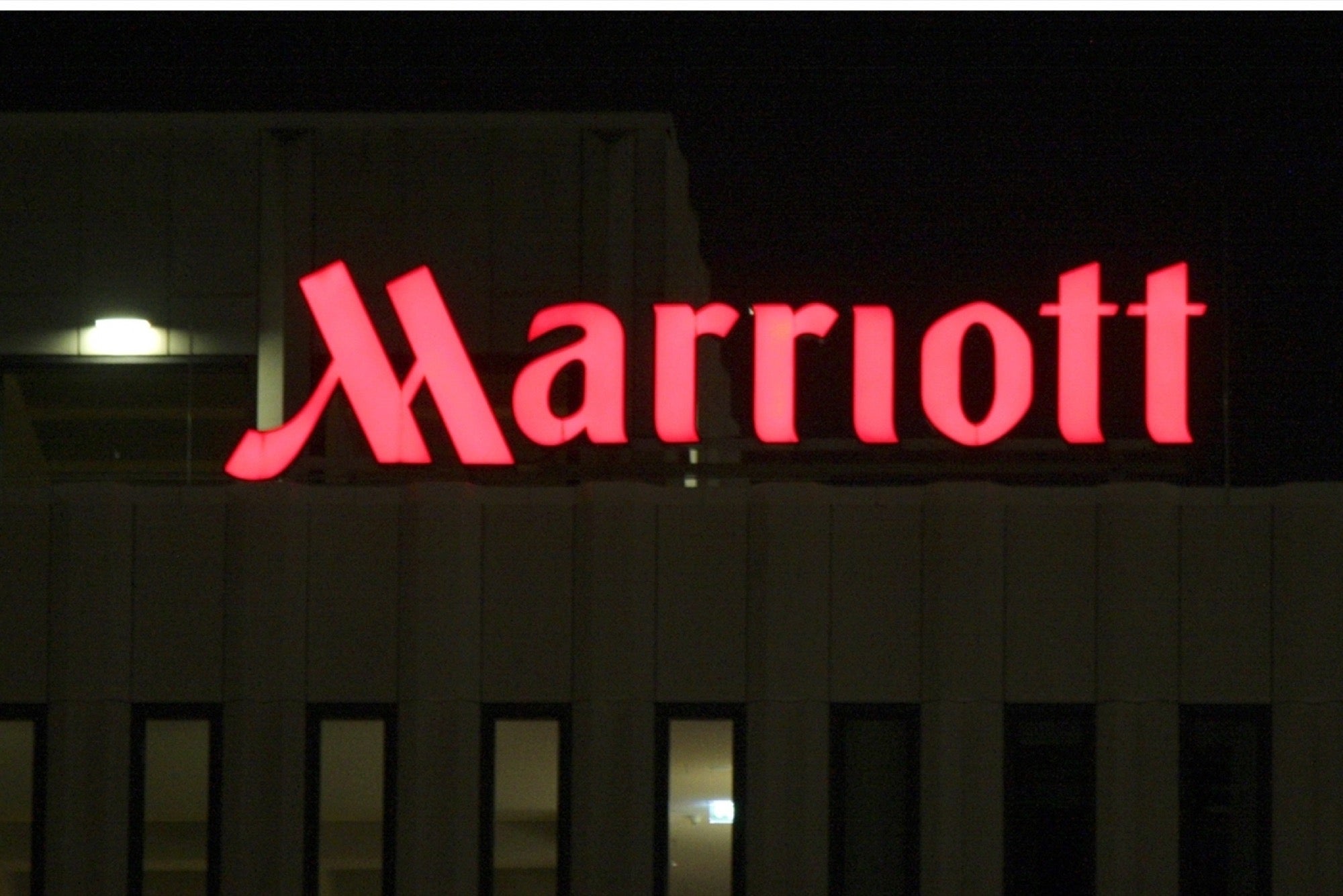 Marriott Hotel Sign