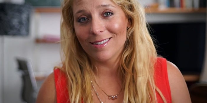 This Creepy, Yelp-Like App Lets You Rate People Like Restaurants