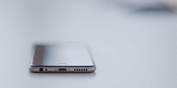 U.S. Files Motion to Force Apple to Obey iPhone Order