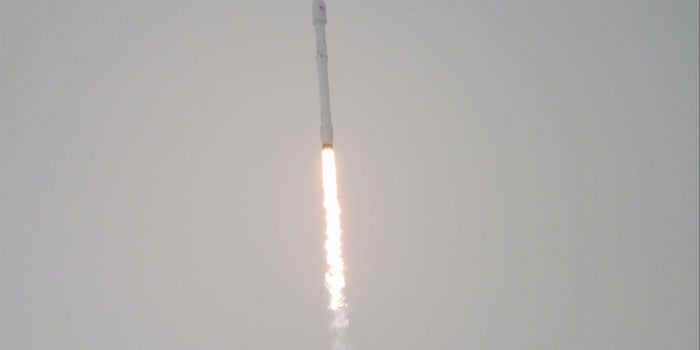 SpaceX Postpones Falcon Rocket Launch for Second Straight Day