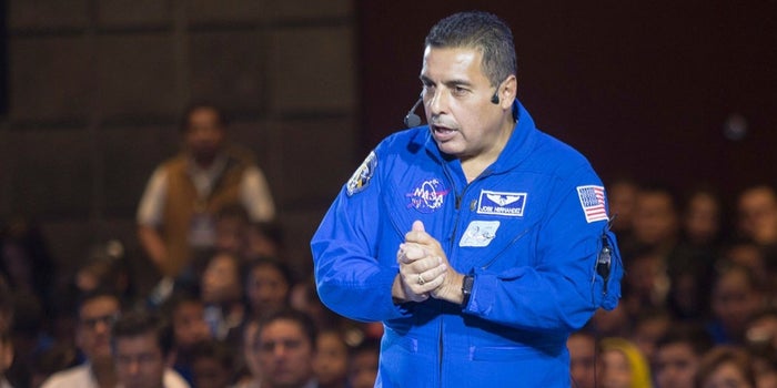 Lecciones del mexicano que "tocó" las estrellas