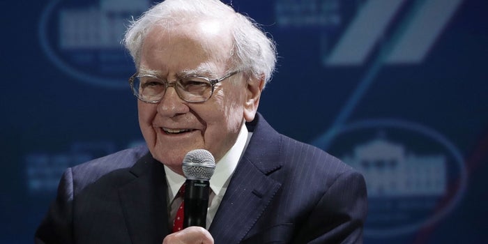 Warren Buffett's Firm Takes Bigger Bite of Apple, Pares Wal-Mart