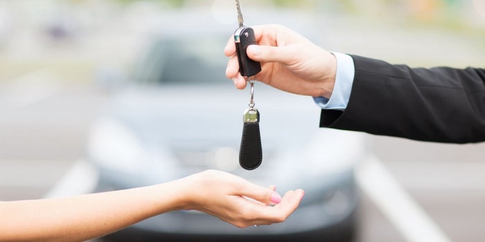 Maneja el auto que quieres con Crédito de Auto Afirme