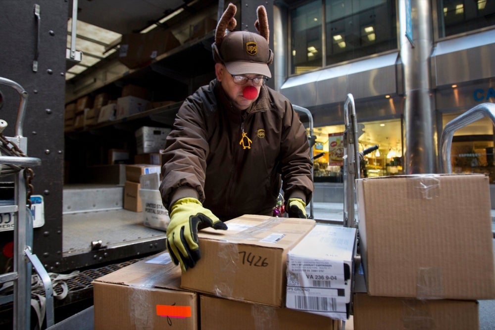 How Much to Tip Everyone in Your Life for the Holidays, From Your Landlord to the Mail Carrier