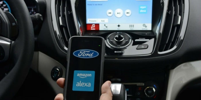 Comprar en Amazon mientras manejas será posible en un Ford