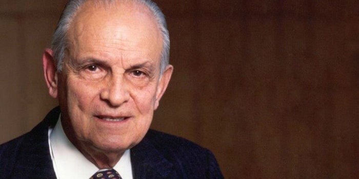 Muere Lorenzo Servitje, fundador de Bimbo, a los 98 años