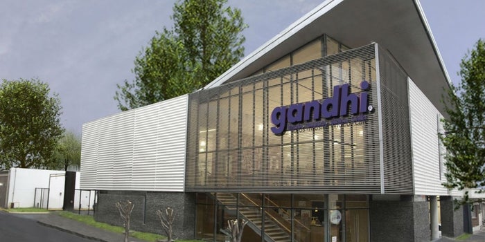 El hombre que emprendió la publicidad disruptiva de Librerías Gandhi