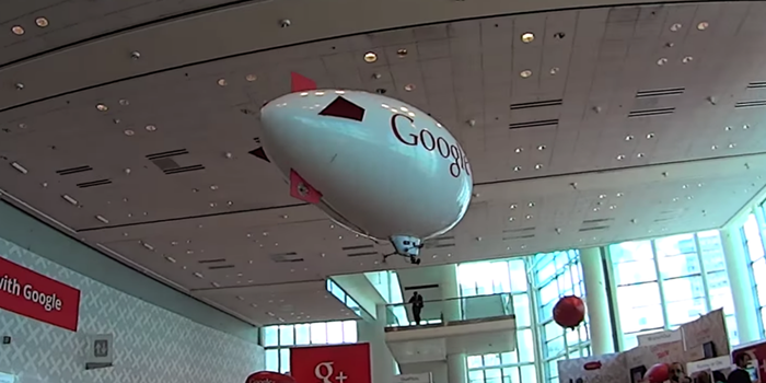 VIDEO: El cofundador de Google tiene una "aeronave" secreta
