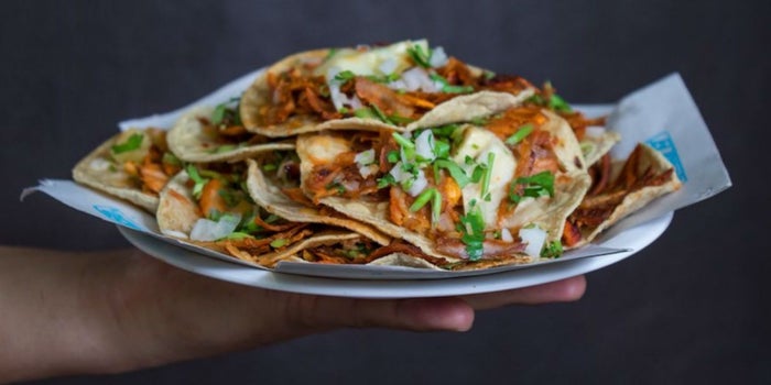 Uber y El Tizoncito rompen el récord Guinness de más tacos servidos