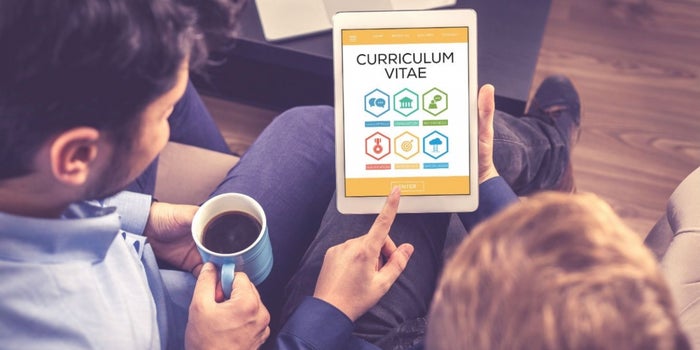 El peor error: Confiar en un currículum