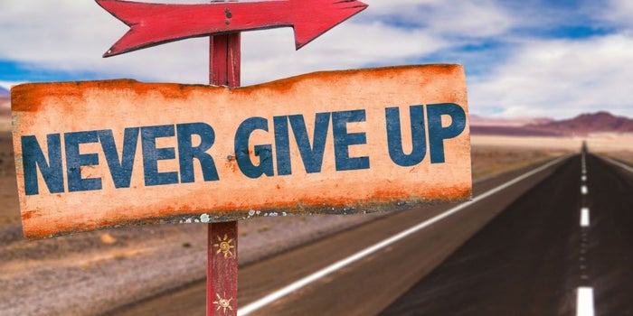 Dos acciones que debes tomar para no decaer en tu camino emprendedor