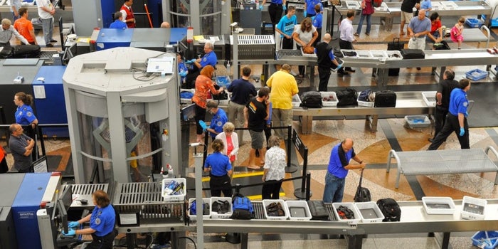 Flying With a Tablet or E-reader? Separate Screening Bins, Please.