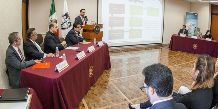 La Universidad Anáhuac y el BID quieren apoyar a 300 emprendedores