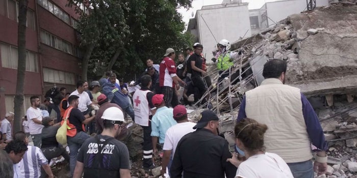 Guía rápida de emergencias tras el sismo de 7.1 grados en México