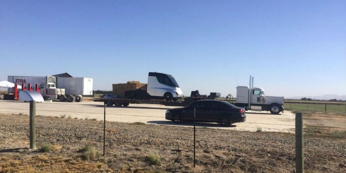 ¿Se verá así el camión eléctrico de Tesla?