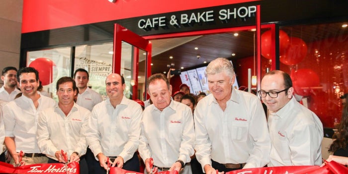 Tim Hortons abre en Monterrey y causa euforia entre los consumidores