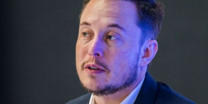 Elon Musk pierde 800 mdd en un día por culpa de Tesla