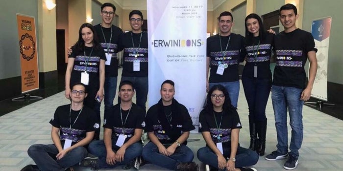 Estudiantes mexicanos superan a alumnos de Harvard en competencia