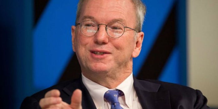 Eric Schmidt deja la presidencia de la matriz de Google, Alphabet