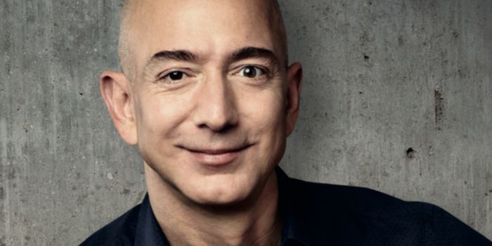 Es oficial: Jeff Bezos es la persona más rica de la historia
