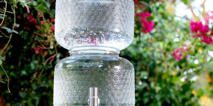 Esta empresa quiere venderte agua "cruda"
