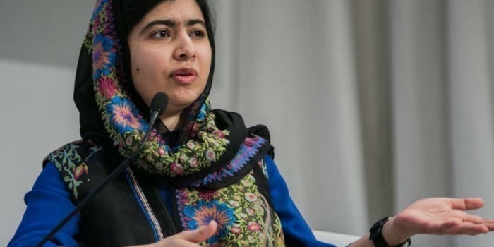No vamos a pedirles a los hombres que cambien el mundo, vamos a hacerlo nosotras mismas: Malala